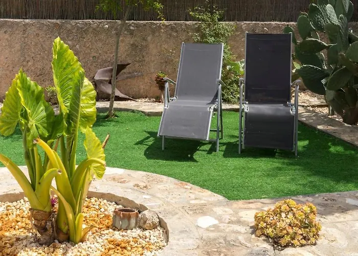 Rustic Studio With Private Pool And Private Garden